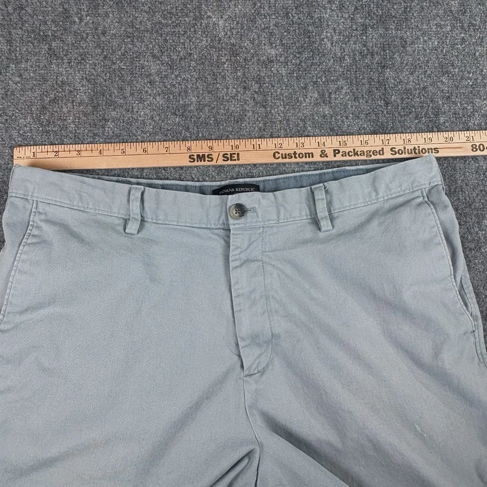 Banana Republic Aiden Shorts‎ Mens 38 Light Blue Chino Preppy Coastal Distressed
